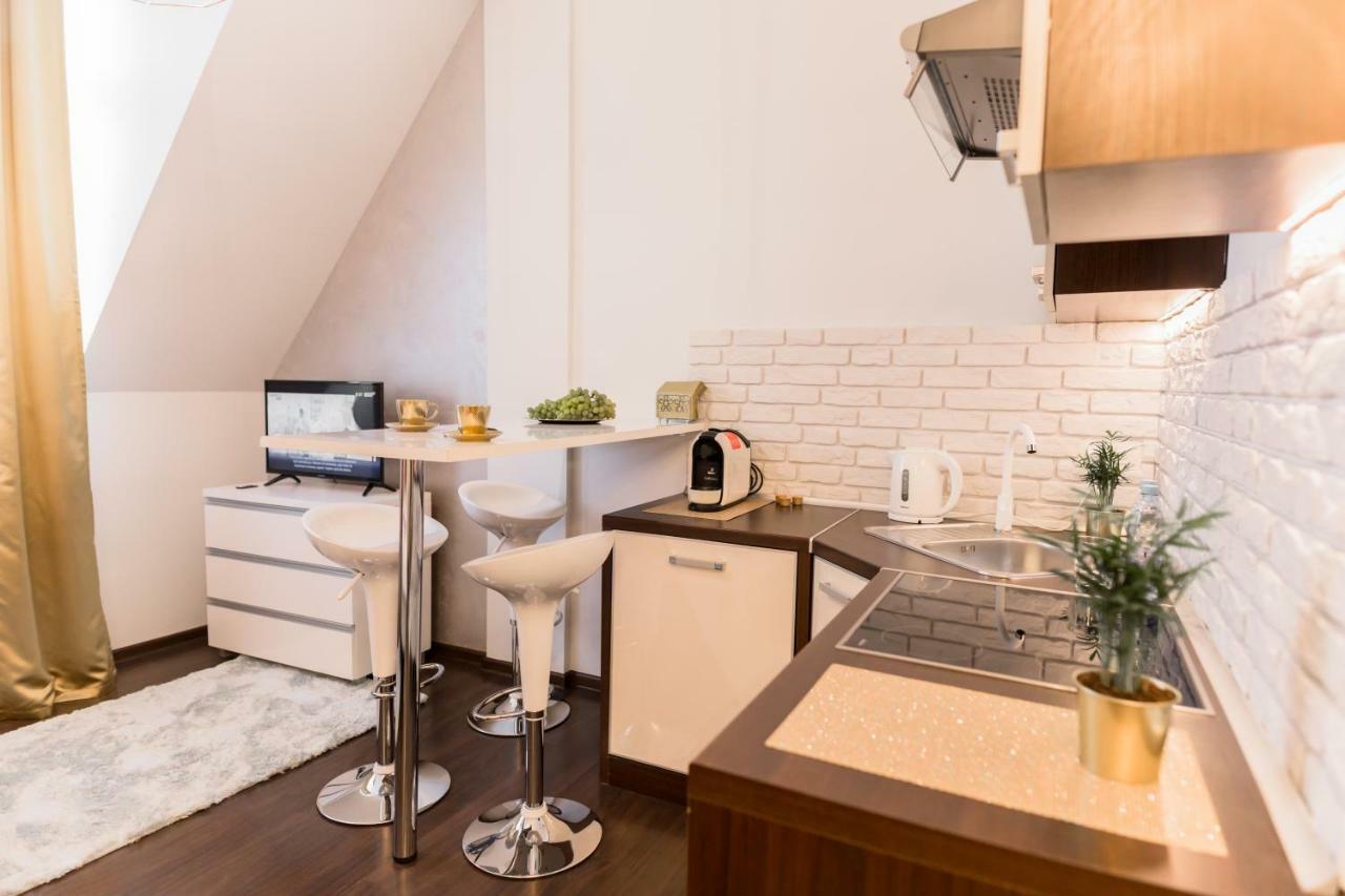 Goldeneye Apartment Center Breslavia Esterno foto